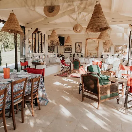 Le Bois De Selves - Maison Authentique Avec Vue Exceptionnelle Feriehus