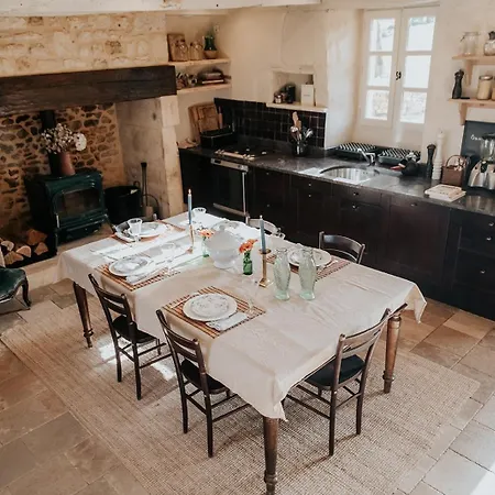 Le Bois De Selves - Maison Authentique Avec Vue Exceptionnelle Semesterbostad